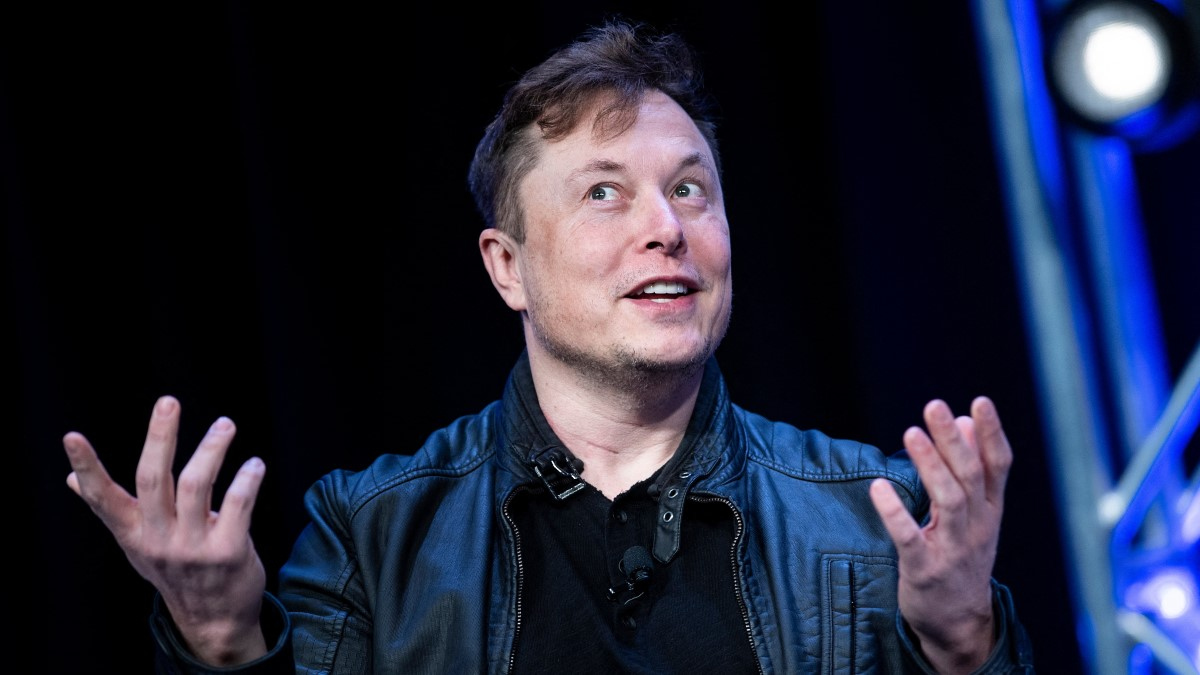 Elon Musk se oferece para comprar 100% do Twitter, chama de 'melhor e final oferta'