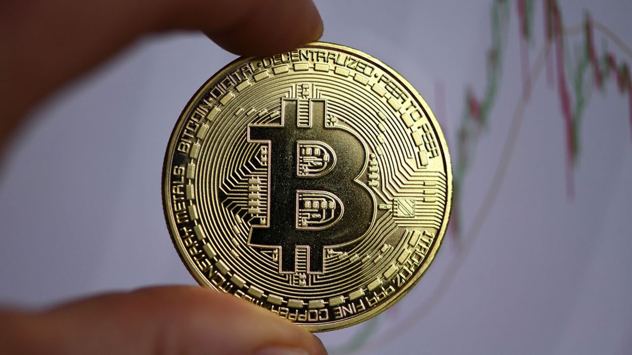 O preço atual do Bitcoin é US$ 26,025, com o volume de negociação de US$ 19 Bilhões