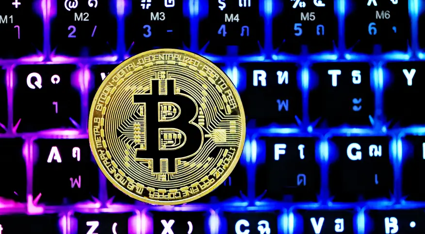 Bitcoin se aproxima de US$ 32 mil, Ethereum testa US$ 2 mil