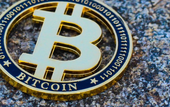 O preço atual do Bitcoin é de US$ 29.403, com um volume de negociação alcançando US$ 8 bilhões